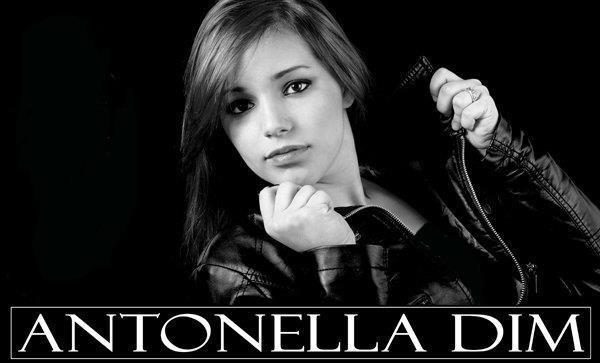 Antonella Dim Live 1